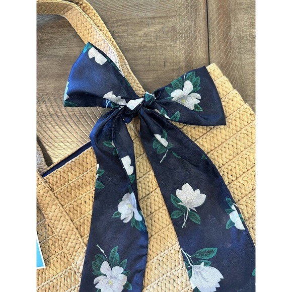 NWT Draper James Everyday Straw Tote Bag With Blue Floral Scarf Lined NEW - Picture 3 of 14